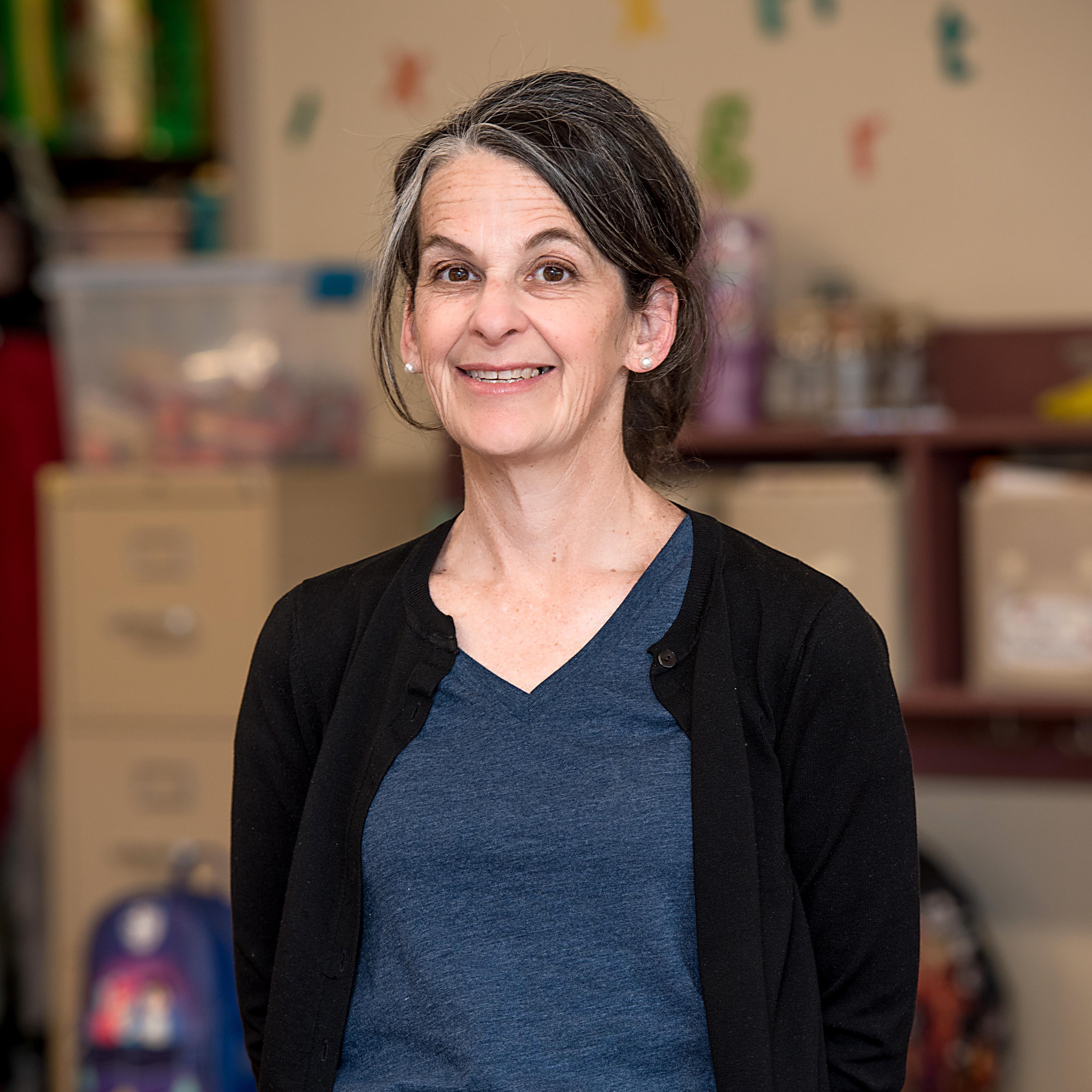 JulieLewis's Profile Photo