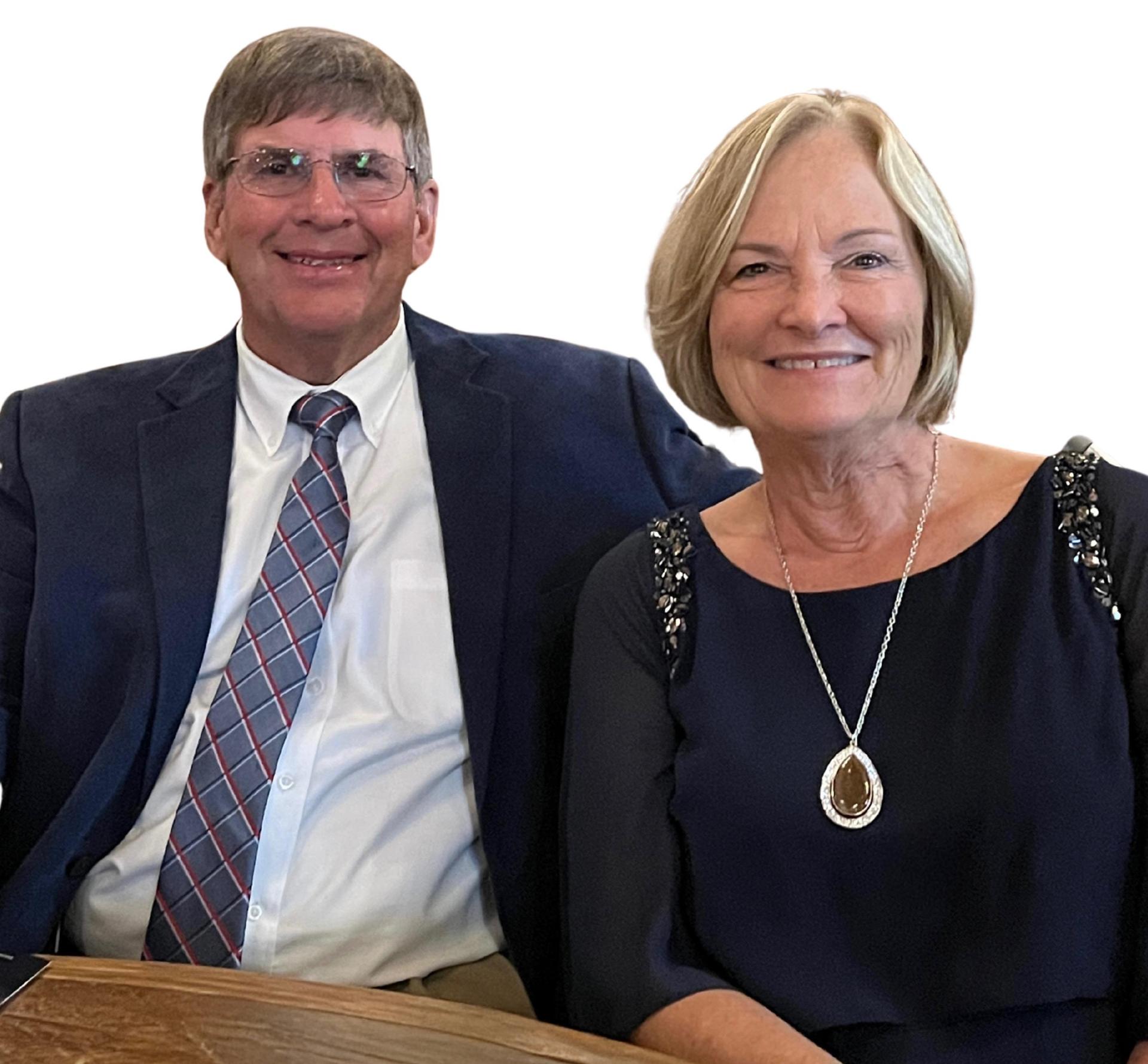 Mr. Clark '71 & Mrs. Beth Tomlinson