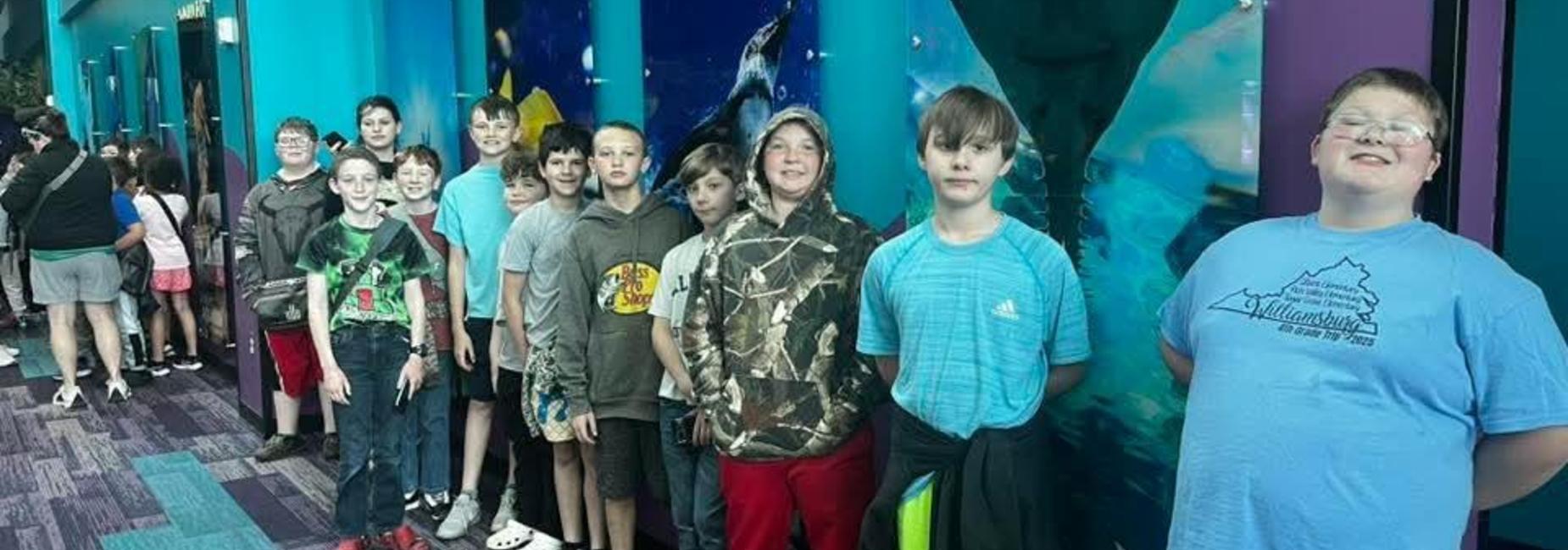 Students at Ripley's Aquarium field trip