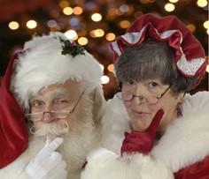 Santa Claus is Coming to St. Louis School! Featured Photo