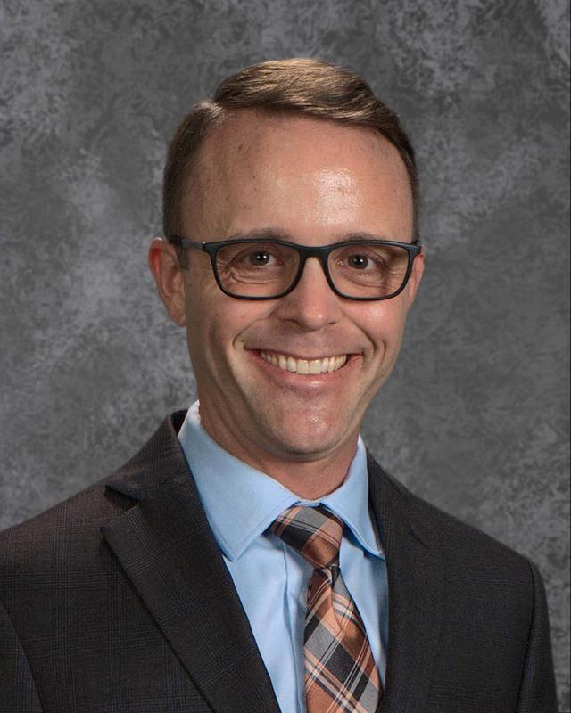 Ross Perry headshot