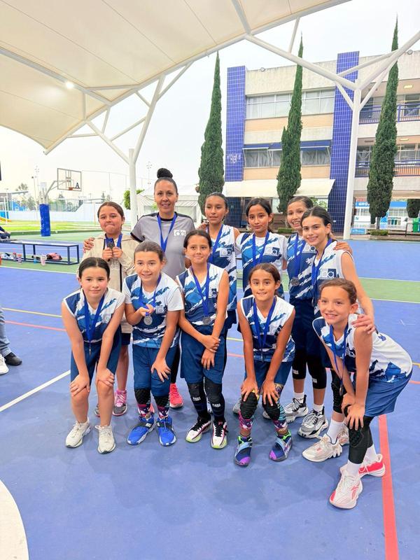 Felicitamos a nuestro equipo de Basket Femenil de 5° y 6° de Primaria Featured Photo