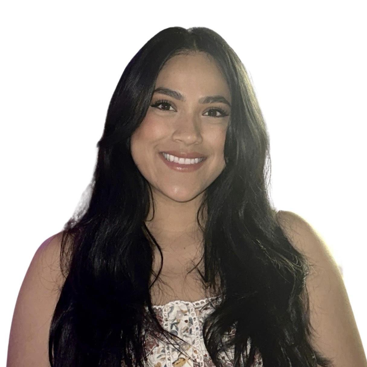 YadiraSalgador's Profile Photo