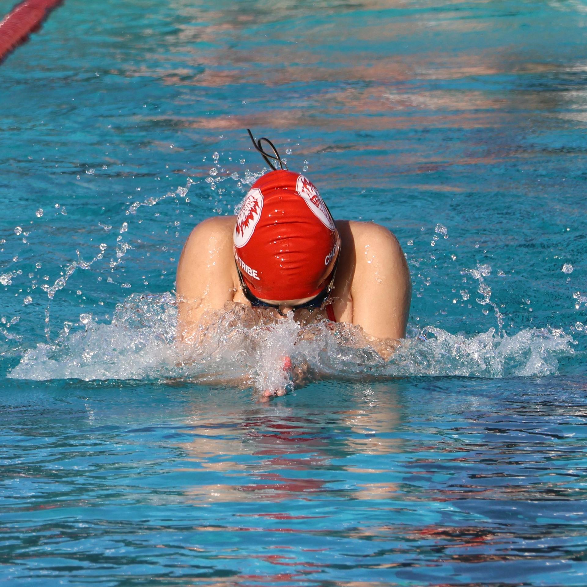 Gaby Christiansen swimming