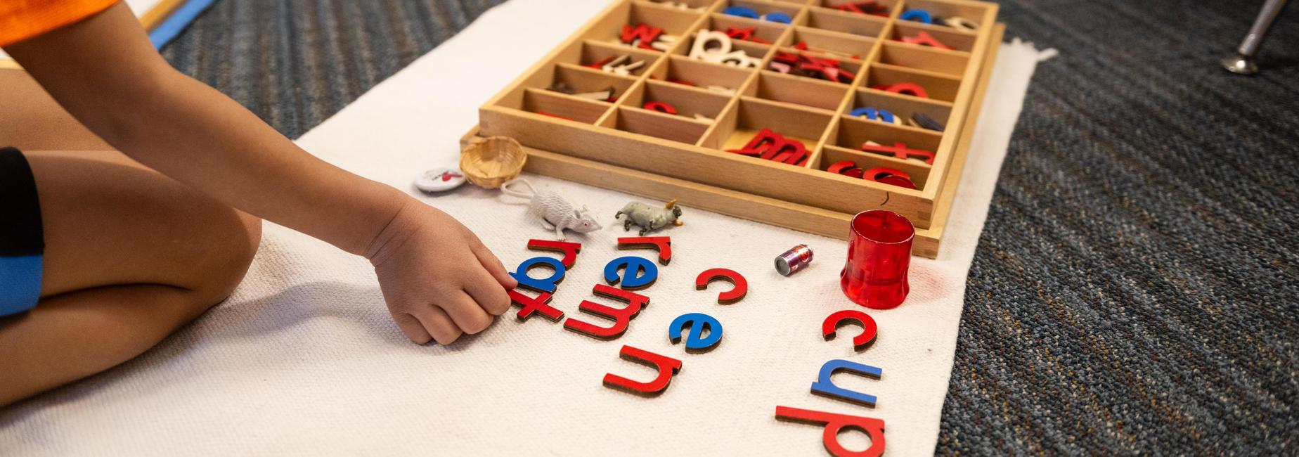 moving alphabet