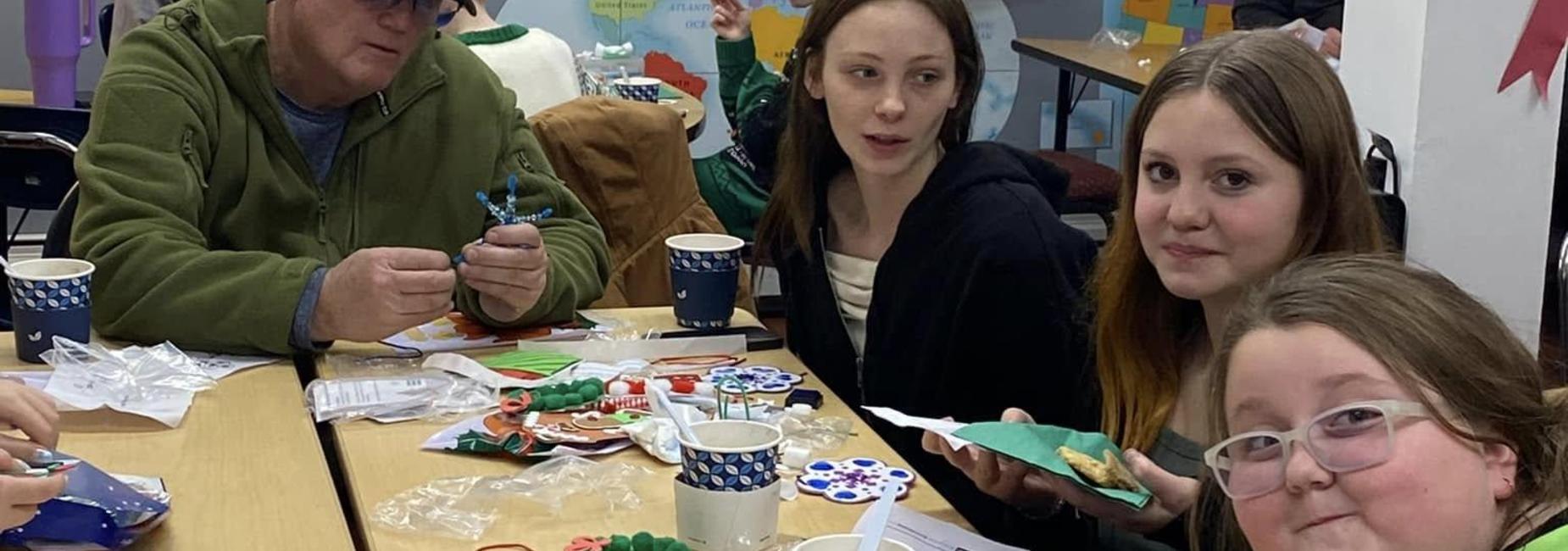 Students eat lunch