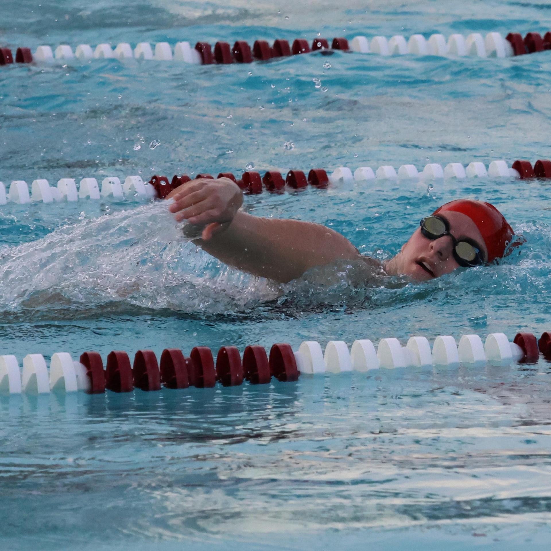Hailey Sandlin swimming