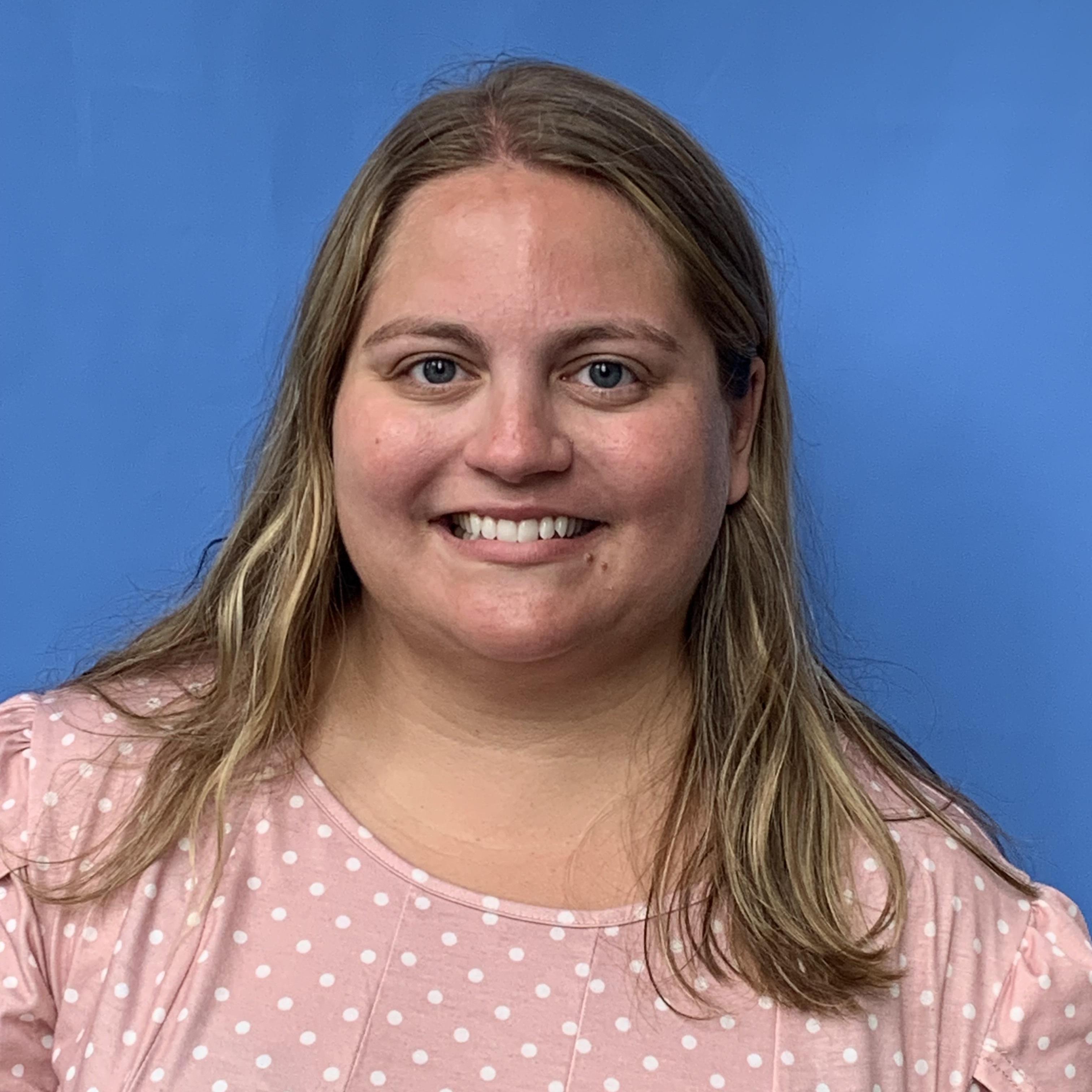 MitsiEsslinger's Profile Photo