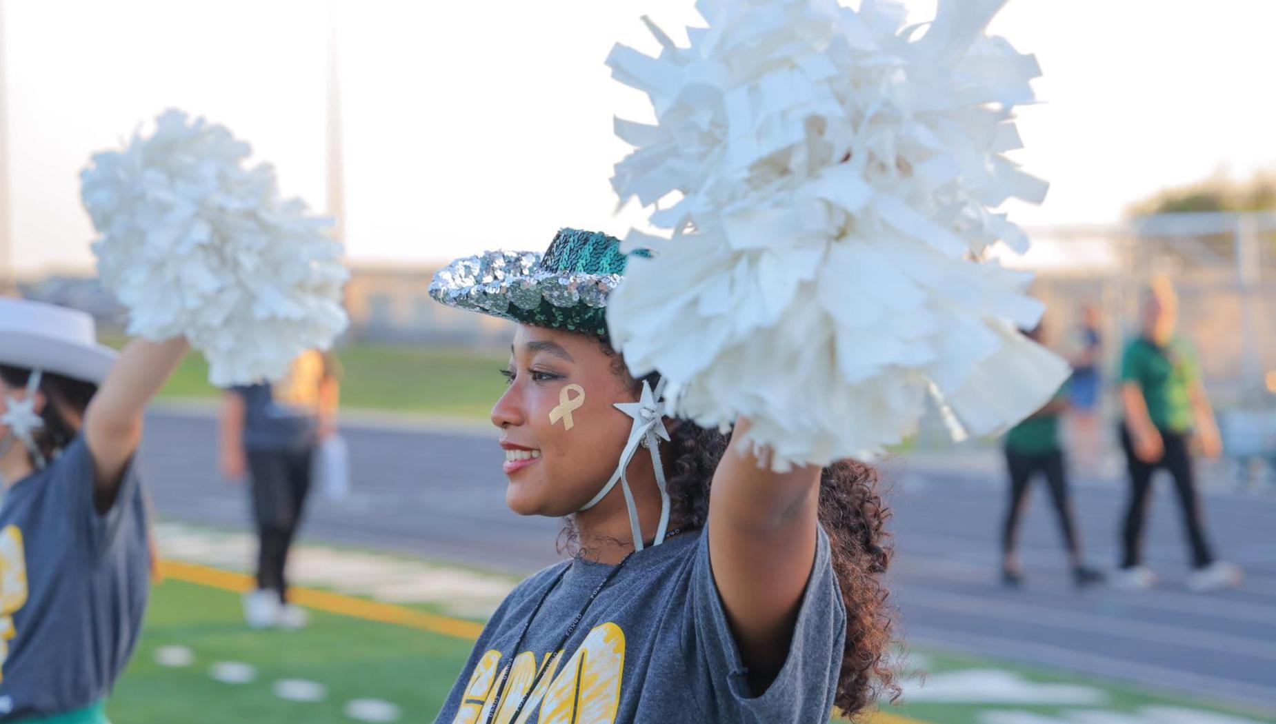 Taylor HS cheerleader