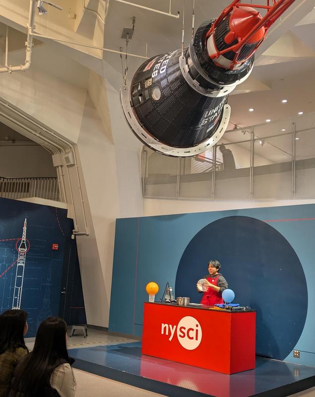 Hall of Science presenter offers demonstration