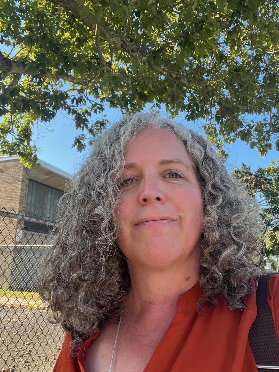 Mrs. Boyd - a middle aged, caucasan woman with grey and brown hair