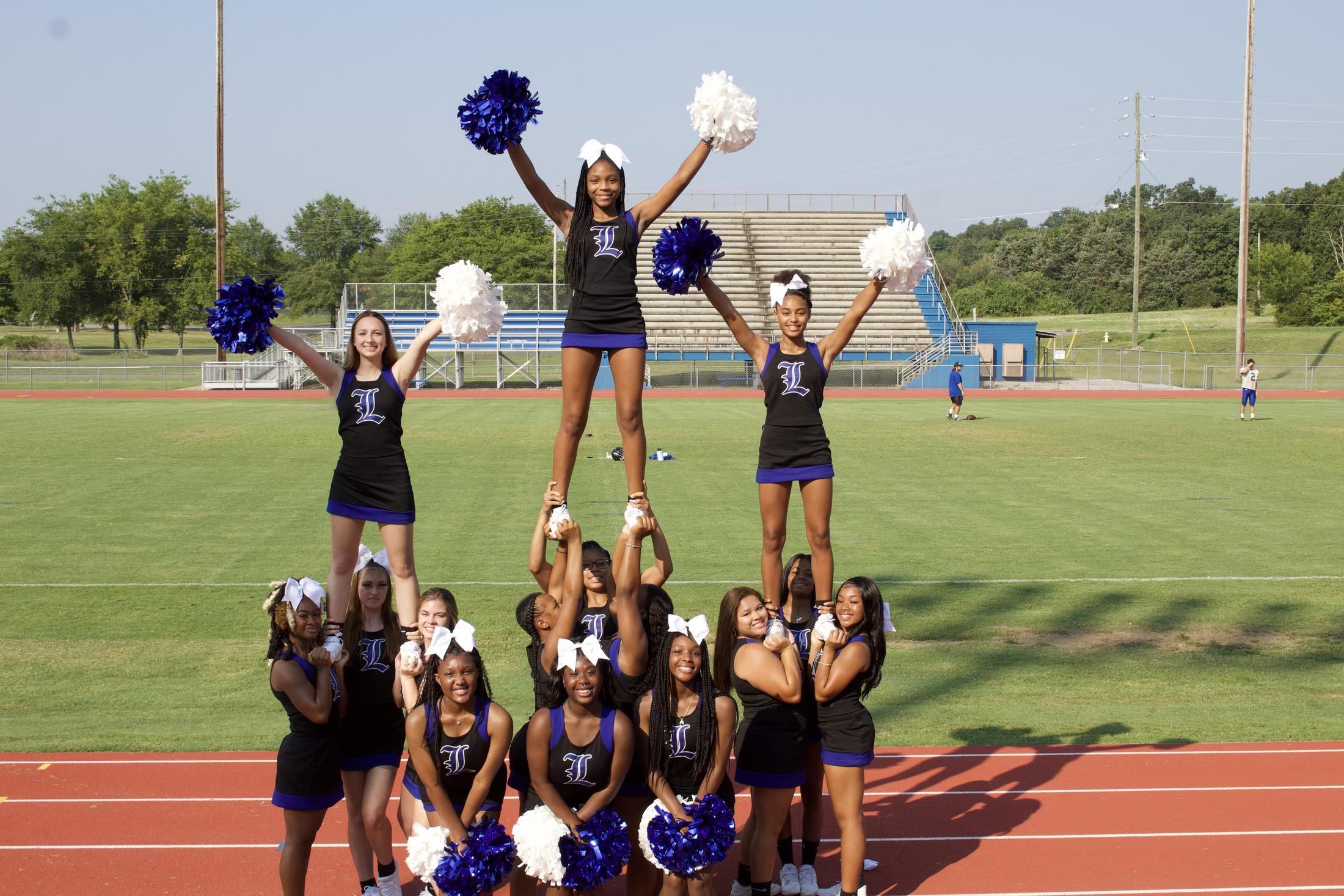Home Cheerleading LaVergne High School