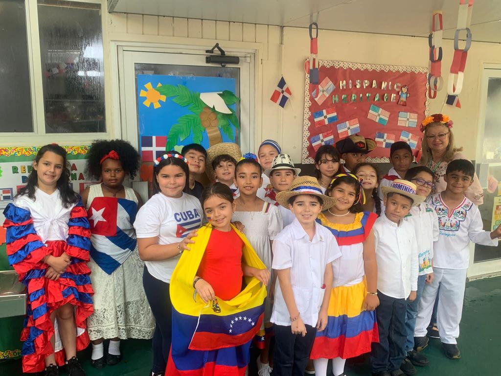 Photos Sunflowers Academy