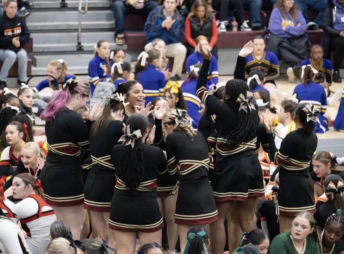 cheerleading in a. circle at awards