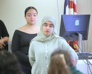 "Student Leadership Connections" Bridges the Gap Between Middle and High School