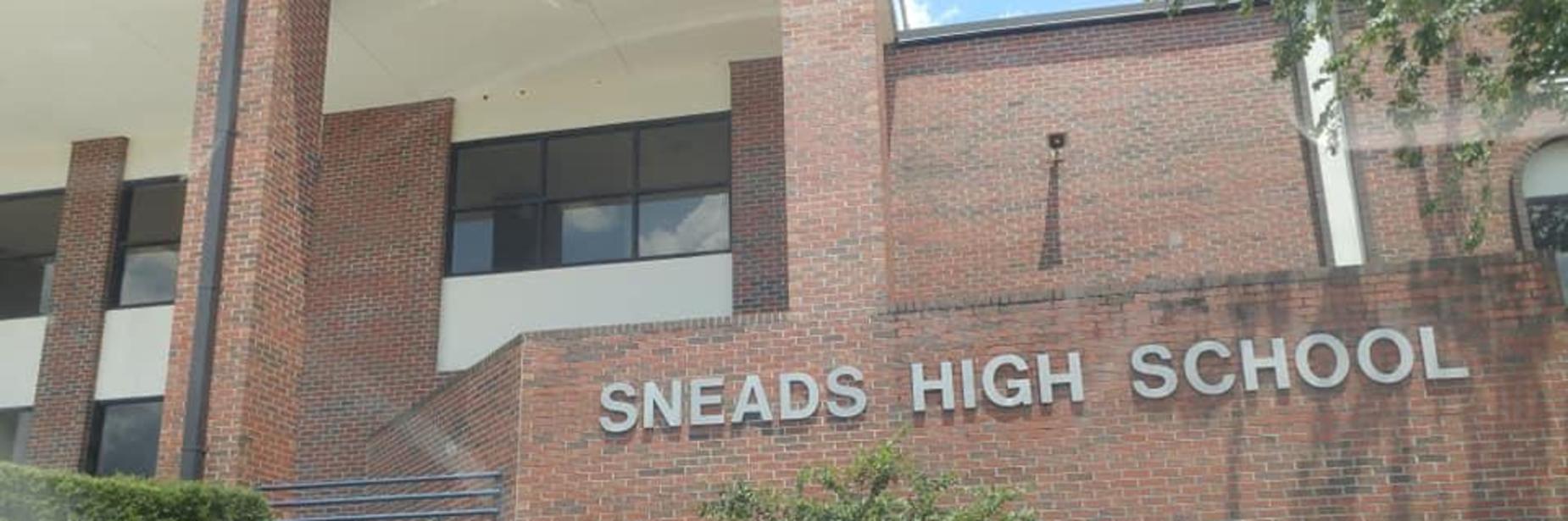 Sneads High School building