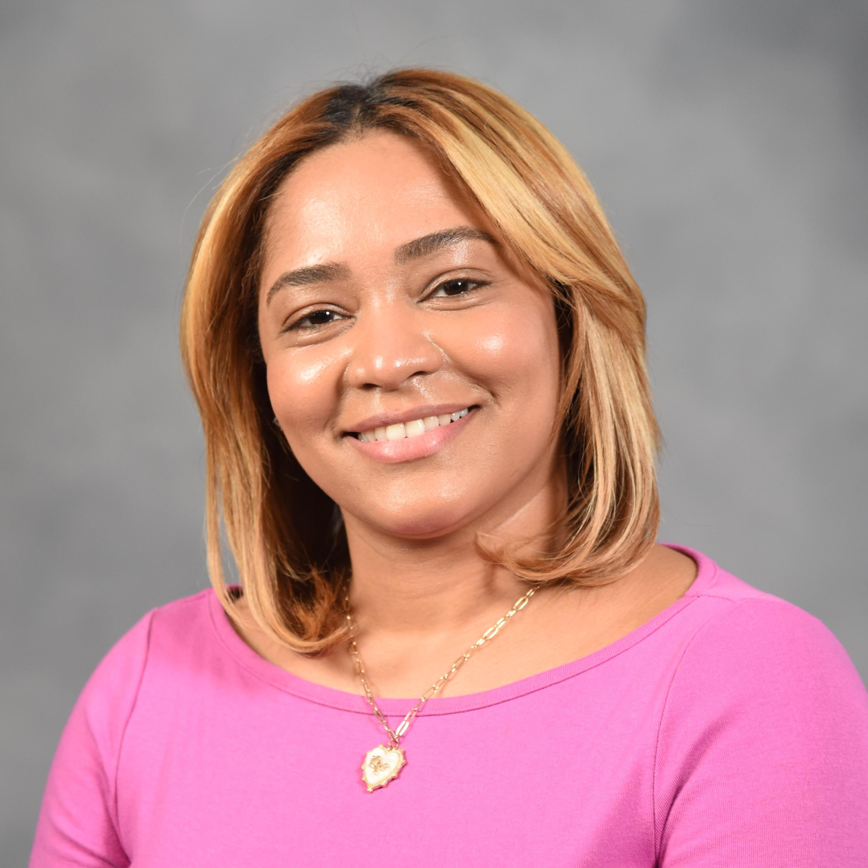 GeraldineAlmanzar's Profile Photo