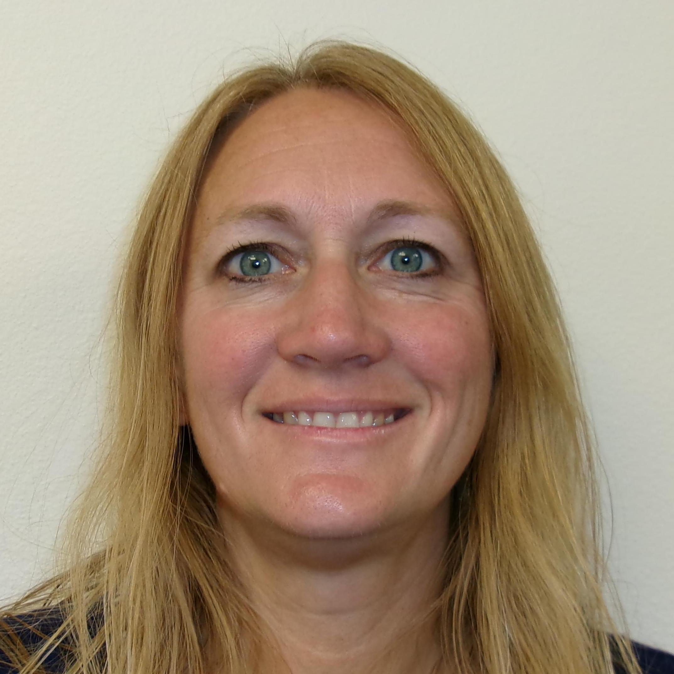 TinaDowney's Profile Photo
