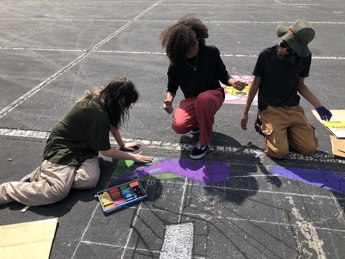 Pictures Students At Round Rock Chalk Art Festival Cedars