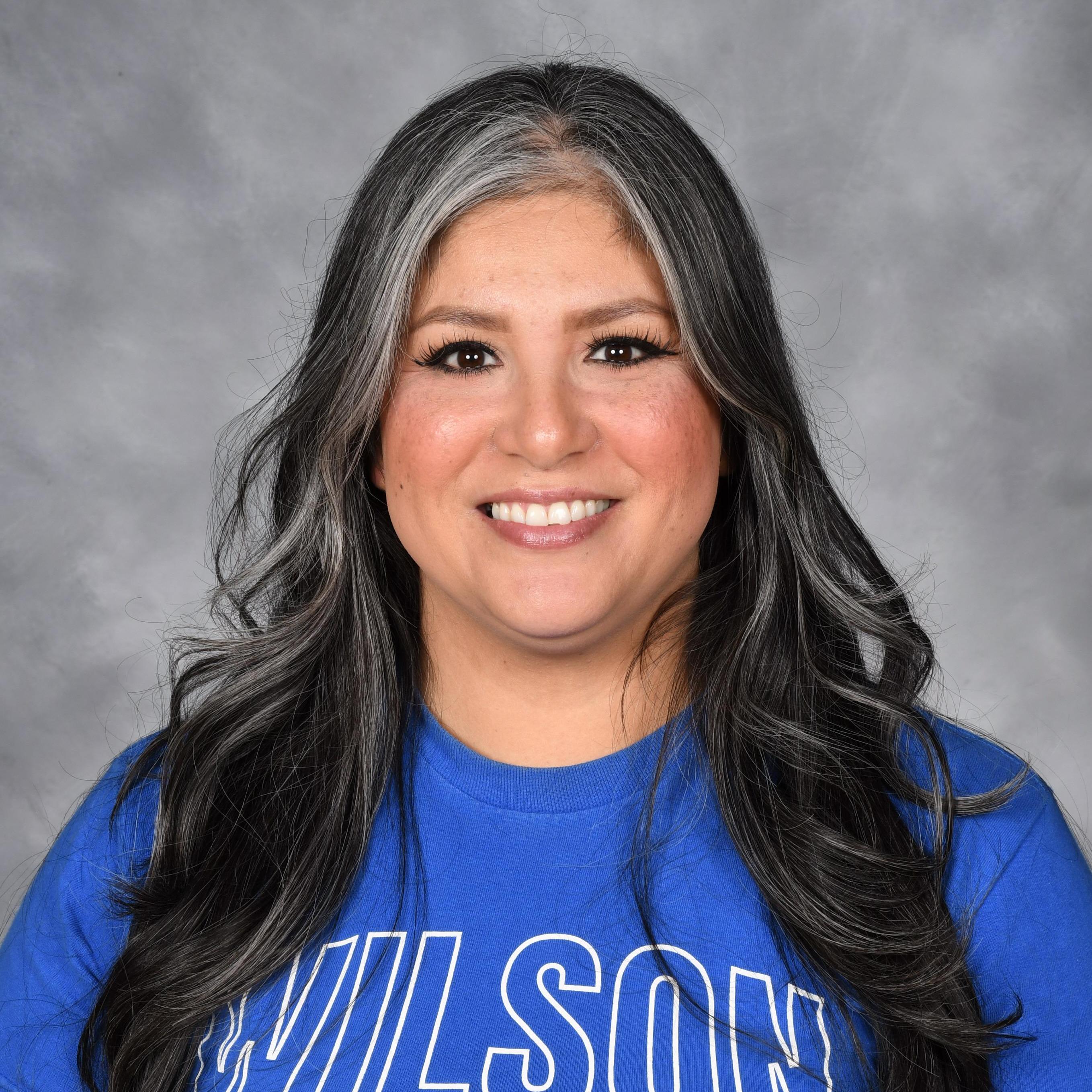 CristalFernandez's Profile Photo