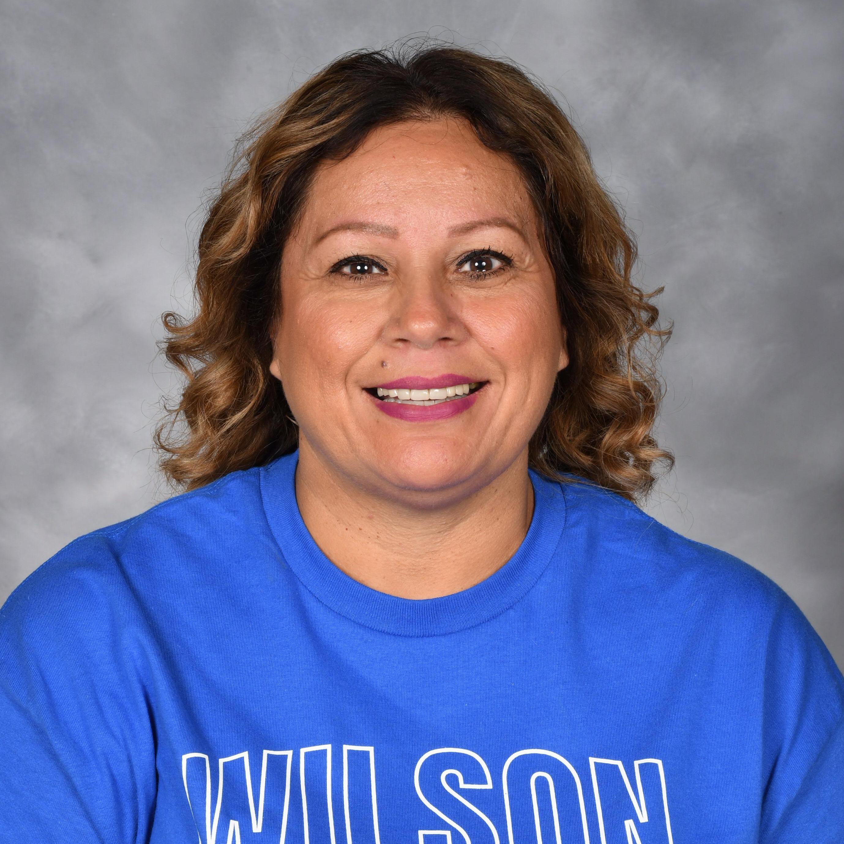 ElenaCanales's Profile Photo