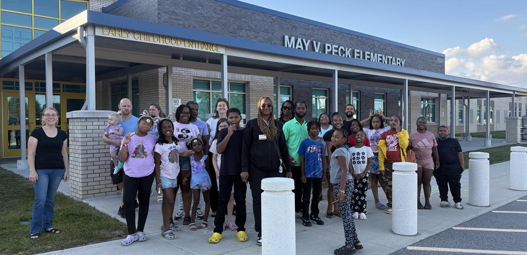 5th grade leaders and their families kick off the new school year by writing positive message to students the night before school starts