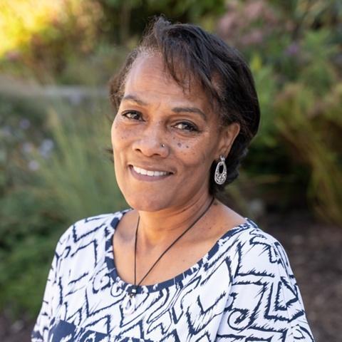 LindaChristian's Profile Photo