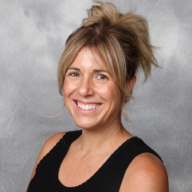 DanielleLahey's Profile Photo