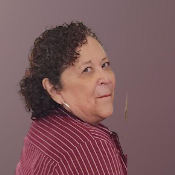 YvonneFernandez's Profile Photo