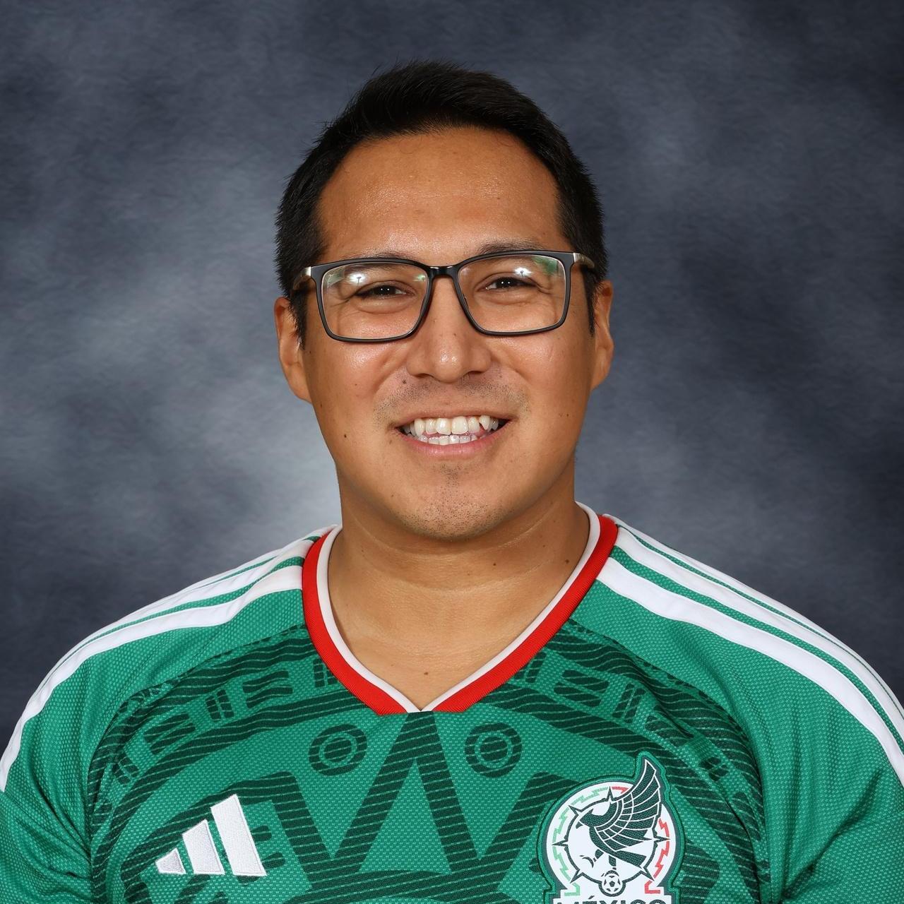 CesarPenaloza's Profile Photo