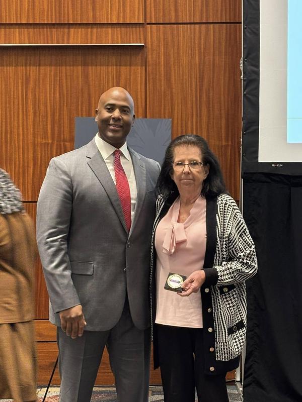 Valerie Pusser (30 years) with State Director Mike King