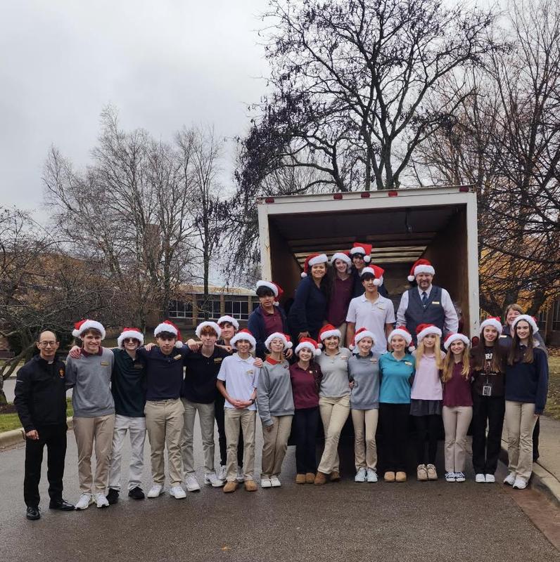 students volunteering