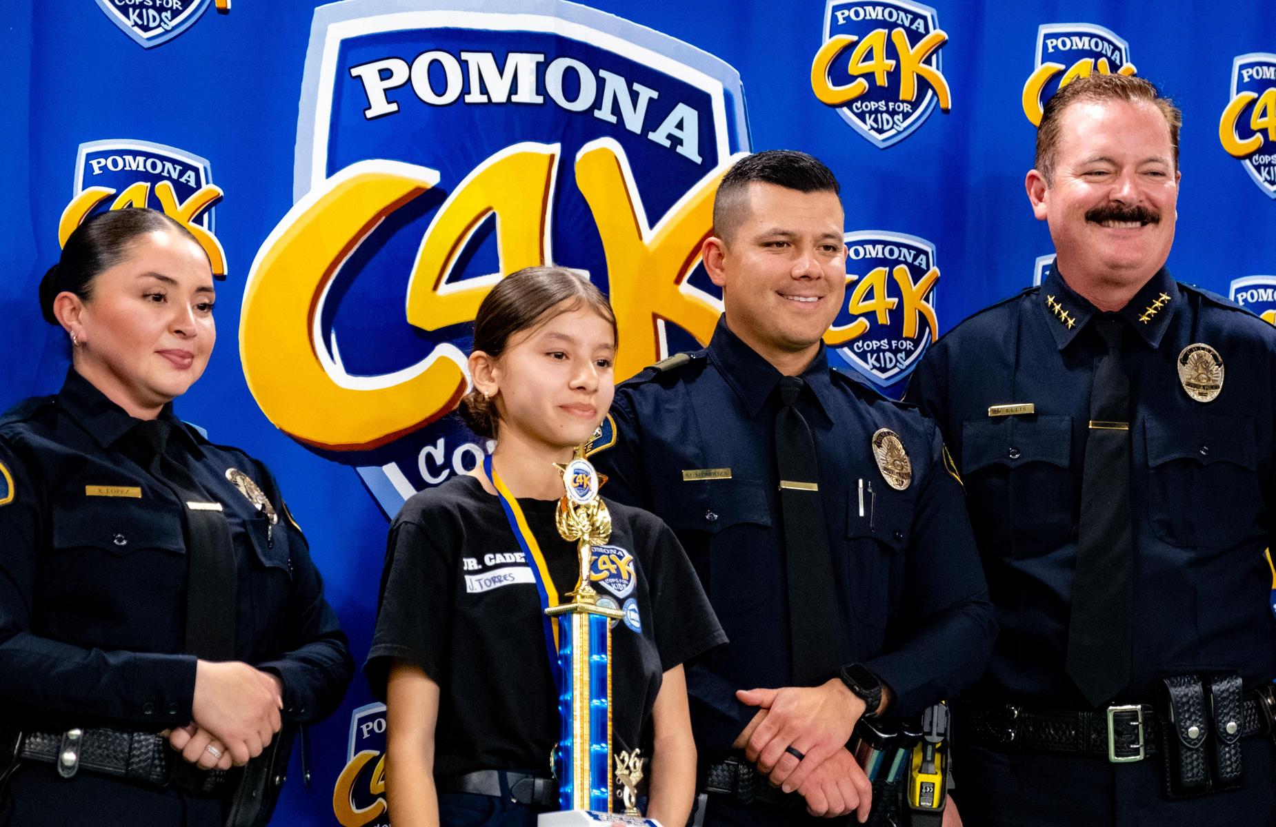 students with chief of police