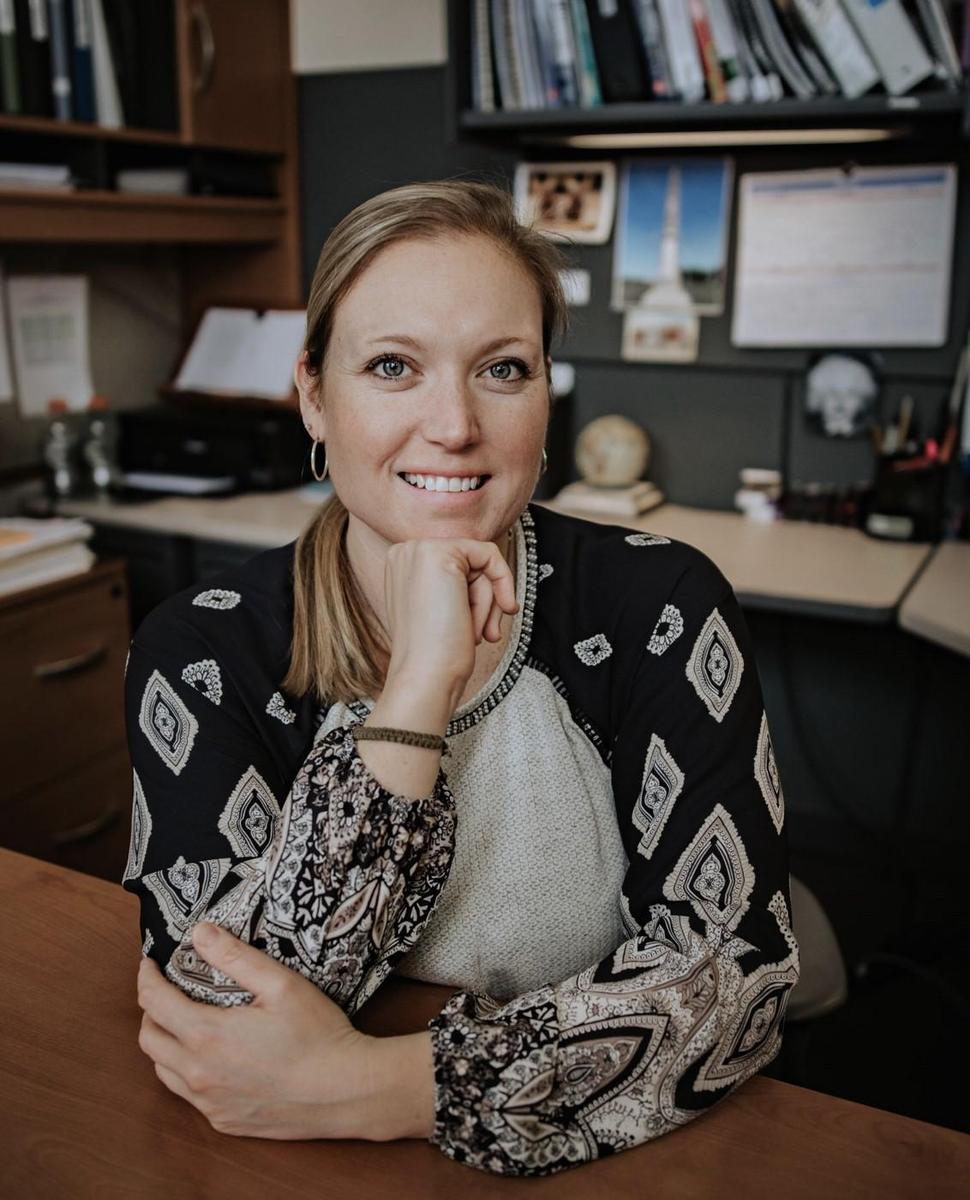 headshot of instructor Kristen Barrett
