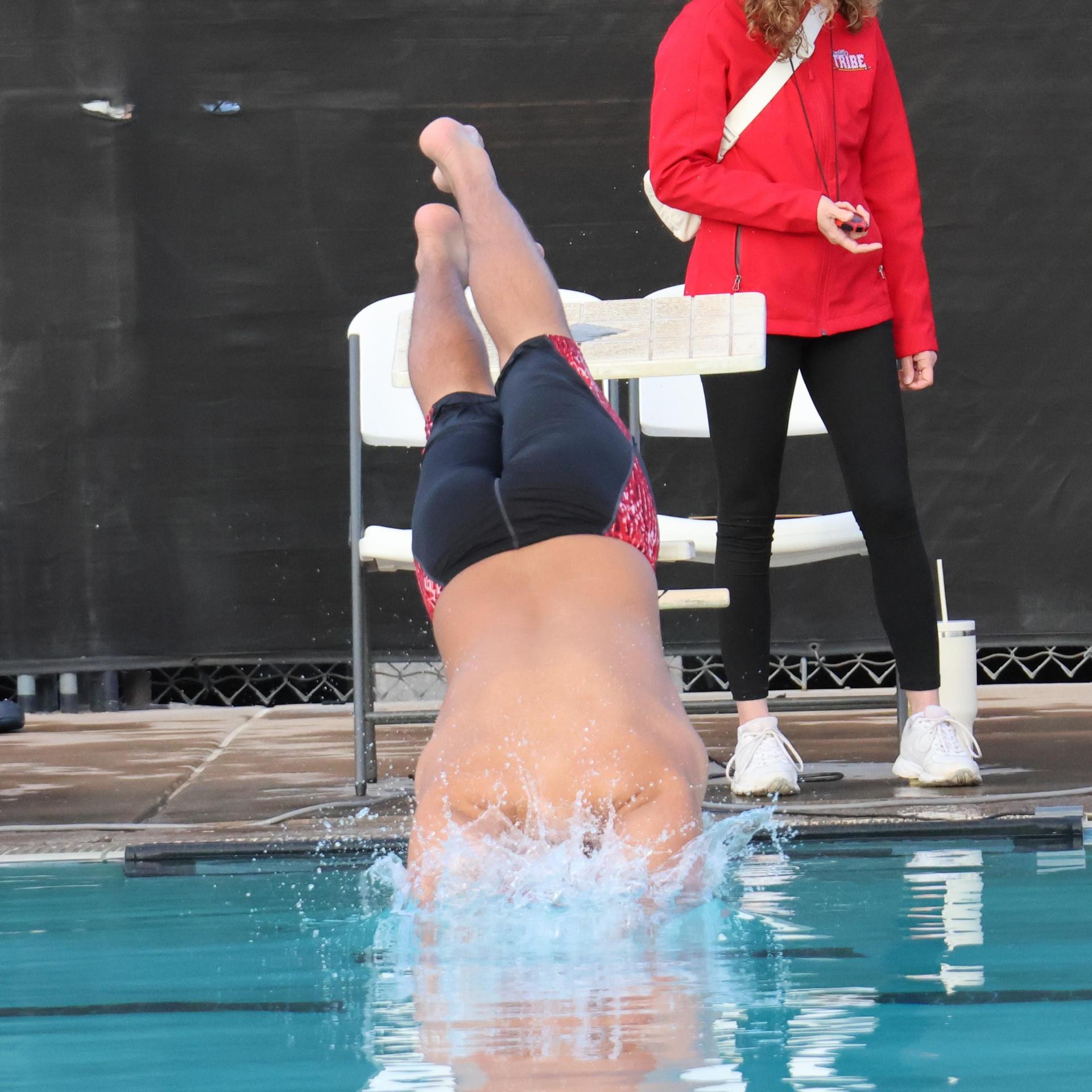 Ross Munoz swimming