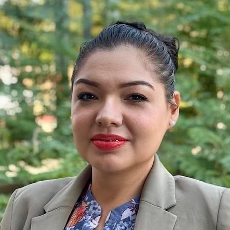 JulieSalazar's Profile Photo