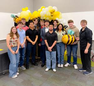 SHHS Students Compete In Citizen Bee