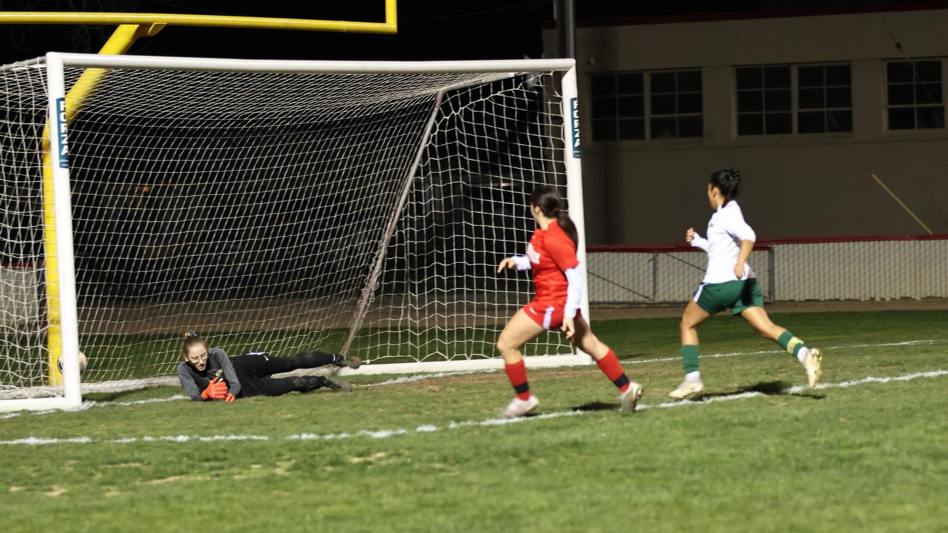 varsity girls soccer vs liberty