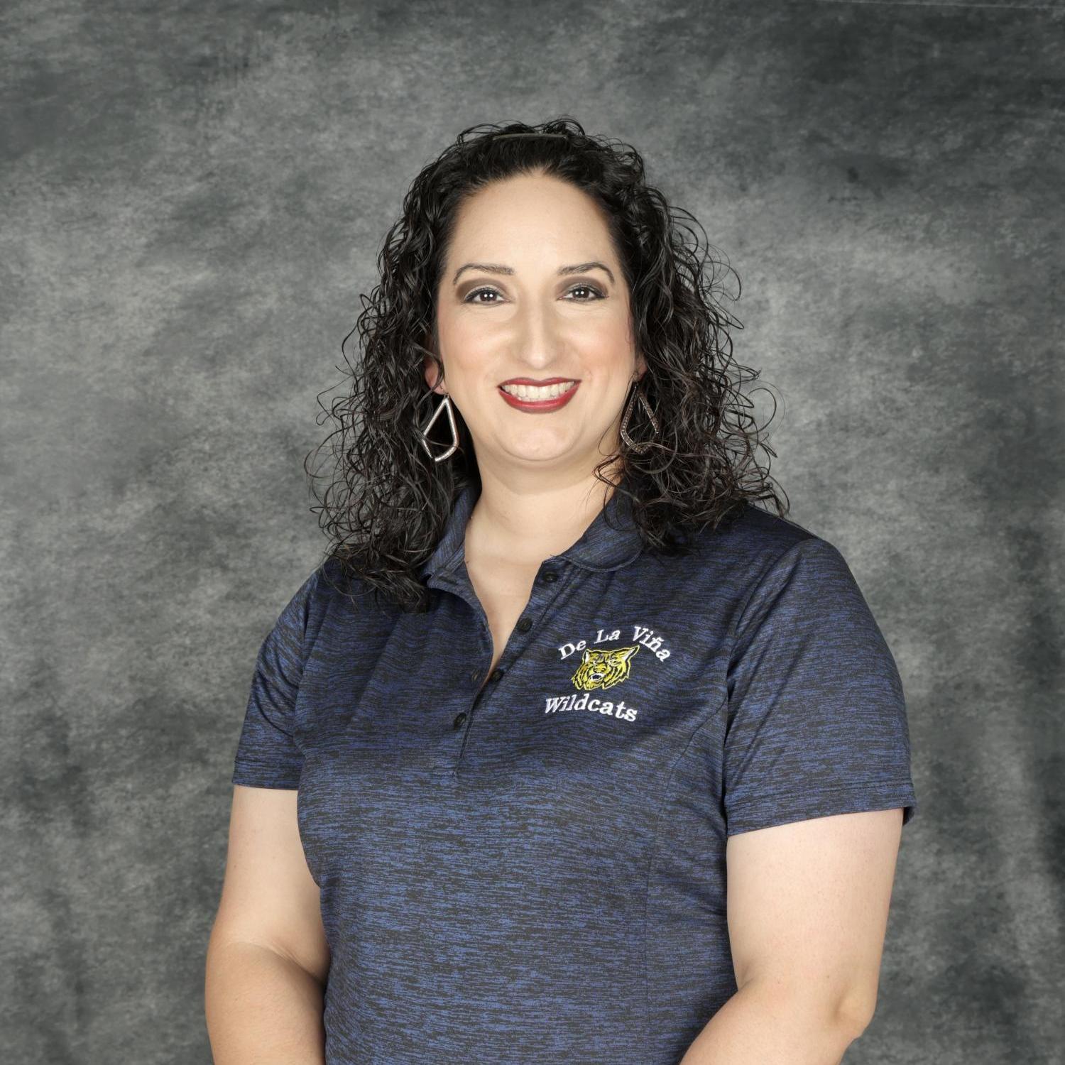 DeenaLarralde's Profile Photo