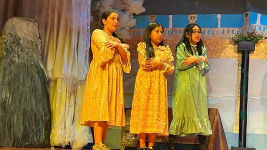 students during Disney performance