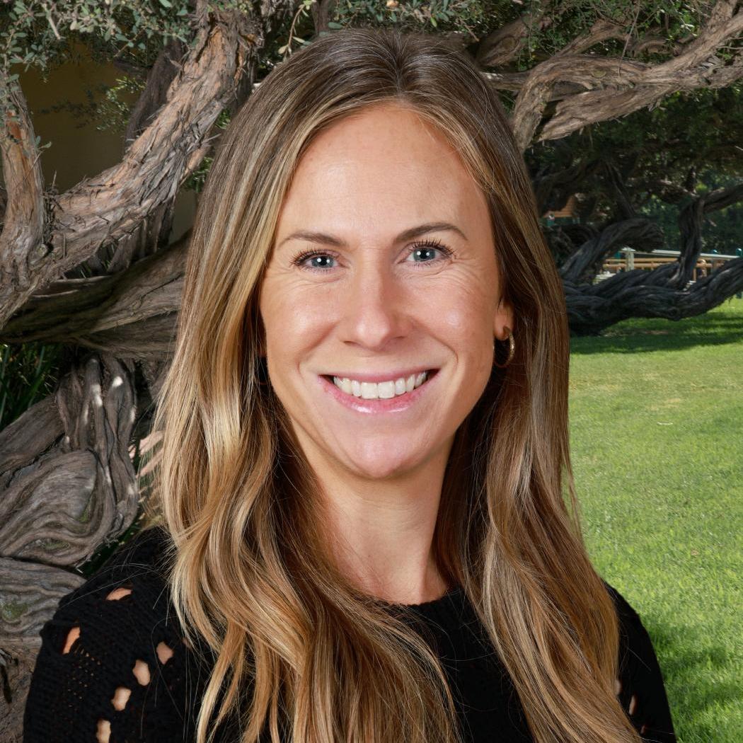 MadeleineBlack's Profile Photo