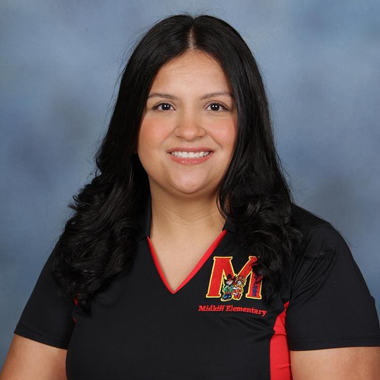EsmeraldaCarmona's Profile Photo