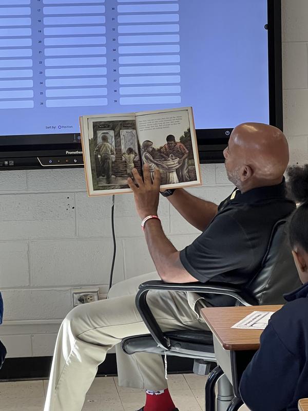 January Reading Initiative Volunteers Highlight Dr. Martin Luther King Jr. Featured Photo