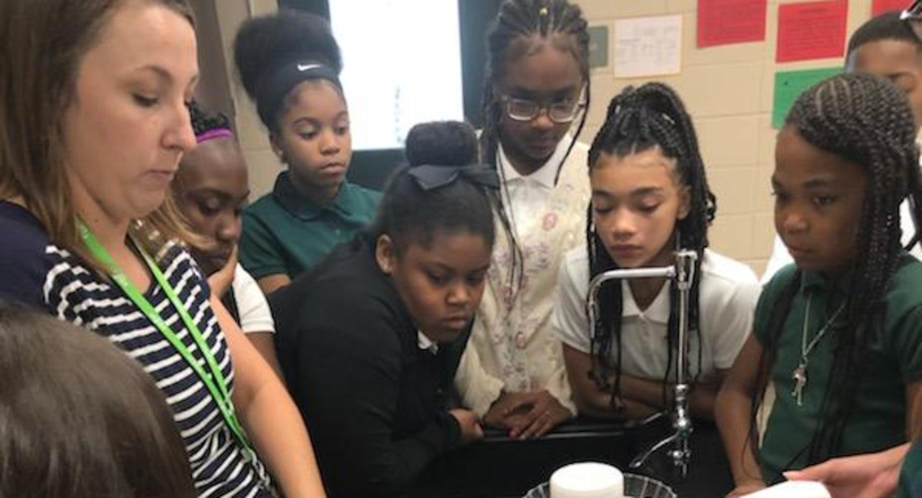 Ms. Soileau's 7th Grade Science Class Working in the lab !