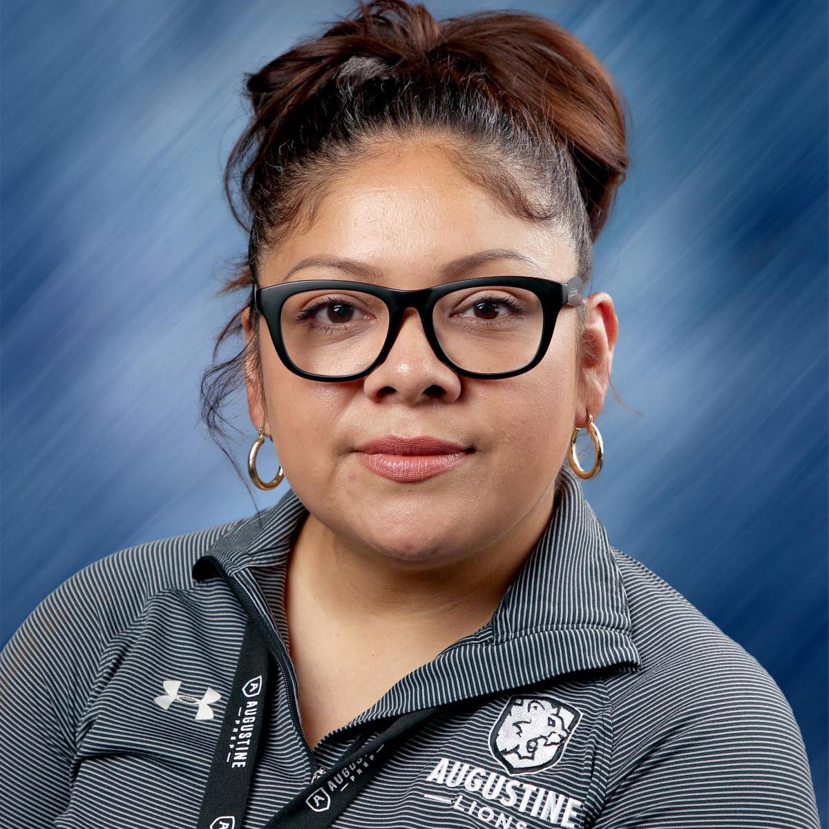 EsmeraldaRocha's Profile Photo