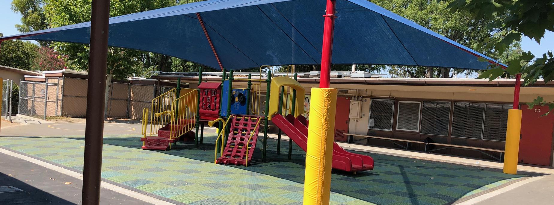 Andasol Kindergarten Yard