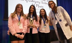 Eighth annual RCS STEM Expo sets record with 440+ students and 225 projects