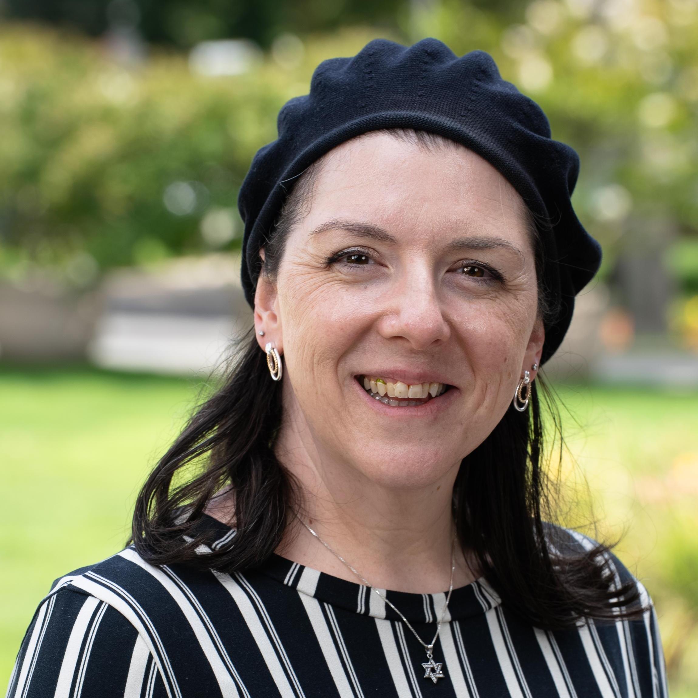 AnneSaks's Profile Photo