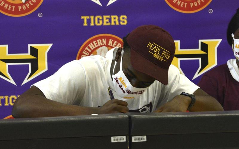 High School Senior Alex Jordan Signs with PRCC Featured Photo
