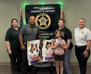 Pike County Sheriff’s Office Chief Damian Gatlin and members of our leadership team are grateful to receive a generous dog food donation from McComb Animal Hospital to support rescue dogs in our community